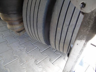 2000-burg-others-1428770-45814983