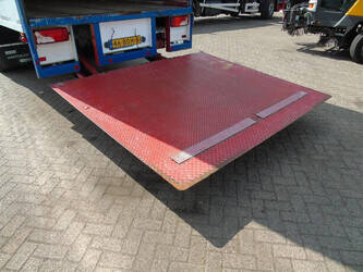 2013-scania-p250-1428772-45815031