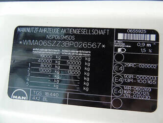 2012-man-tgs-1428775-45815110