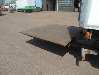 2014-iveco-stralis-1428776-45815171