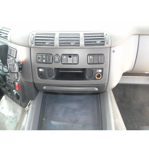 2015 DAF CF-45815304