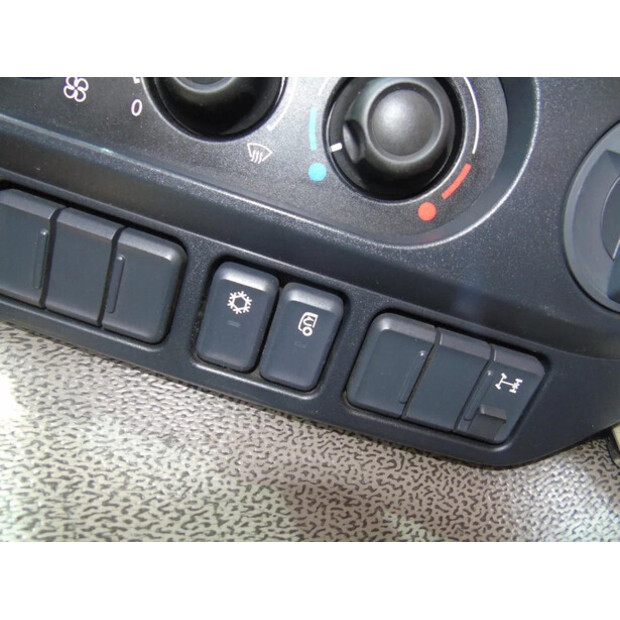 2015 DAF CF-45815306