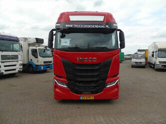 2020-iveco-s-way-1428783-45815408
