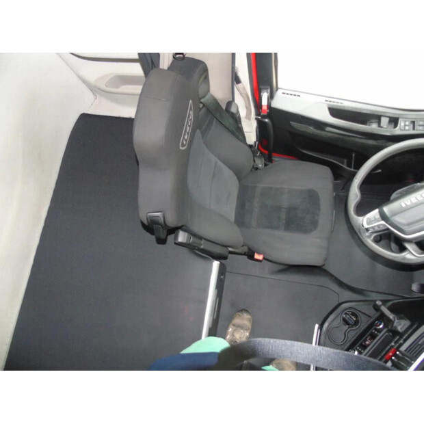 2020 Iveco S-WAY-45815416