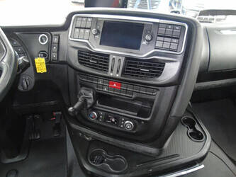 2020-iveco-s-way-1428783-45815425