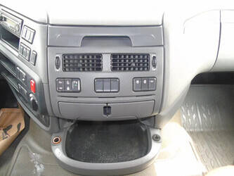 2016-daf-xf-460-1428784-45815442