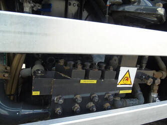 2011-volvo-fm-1428786-45815509