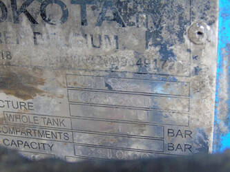 2011-volvo-fm-1428786-45815511