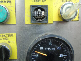 2011-volvo-fm-1428786-45815515