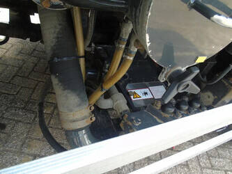 2011-volvo-fm-1428786-45815518