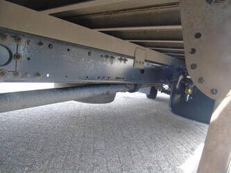 2010-man-tgm-1428789-45815650