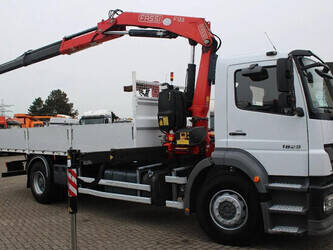 2014-mercedes-benz-axor-1428790-45815662