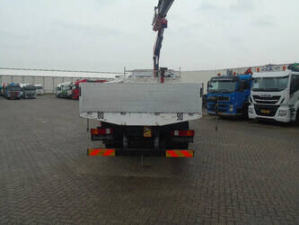 2014-mercedes-benz-axor-1428790-45815671