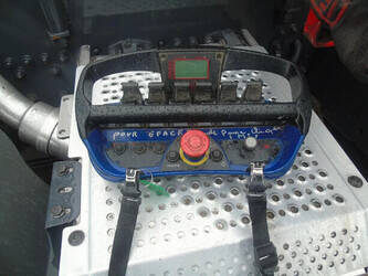 2014-mercedes-benz-axor-1428790-45815675