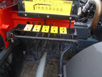 2014-mercedes-benz-axor-1428790-45815682