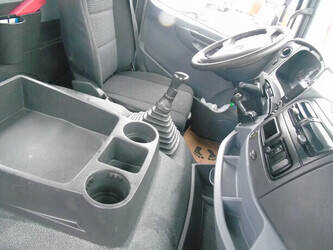 2014-mercedes-benz-axor-1428790-45815685