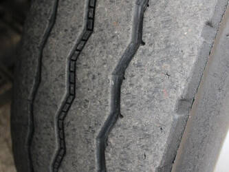 2014-mercedes-benz-axor-1428790-45815699