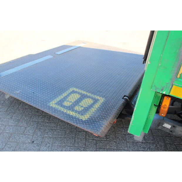 2017 MAN TGL-45815755