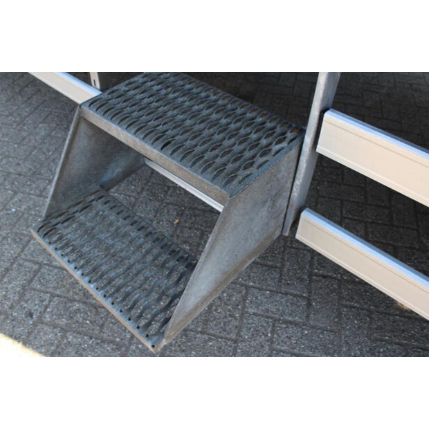 2017 MAN TGL-45815764