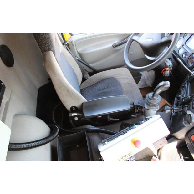 2009 داف CF 75-45815810