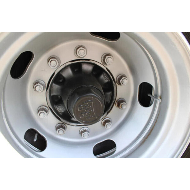 1992 باكتون OTHERS-45815869