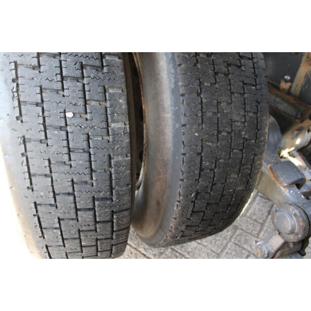 1996 Scania P124-360-45816109