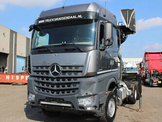 2019-mercedes-benz-arocs-1428803-45816172