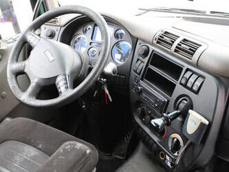 2010-daf-cf-1428806-45816279