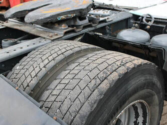 2010-daf-cf-1428806-45816297