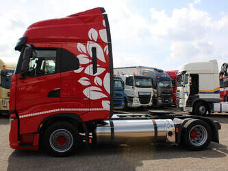 2020-iveco-s-way-460-1428807-45816315