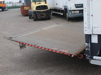 2011-scania-p230-1428811-45816429