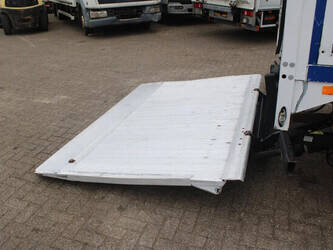 2012-mercedes-benz-antos-45816463