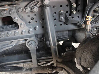 2012-mercedes-benz-antos-45816469