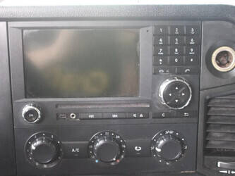 2012-mercedes-benz-antos-45816477