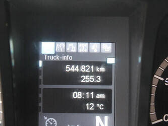 2012-mercedes-benz-antos-45816484