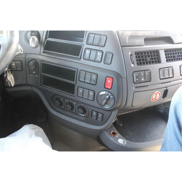 2015 داف XF-45816557