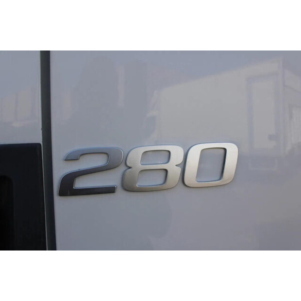 2017 Volvo FE-45816579