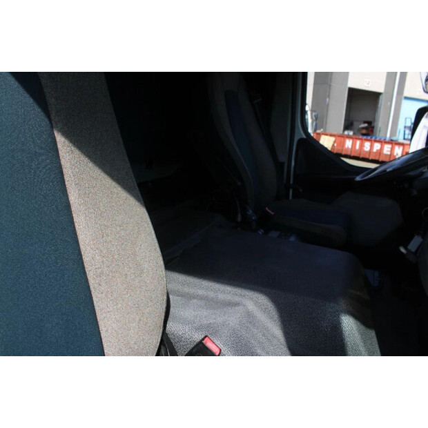 2017 Volvo FE-45816600