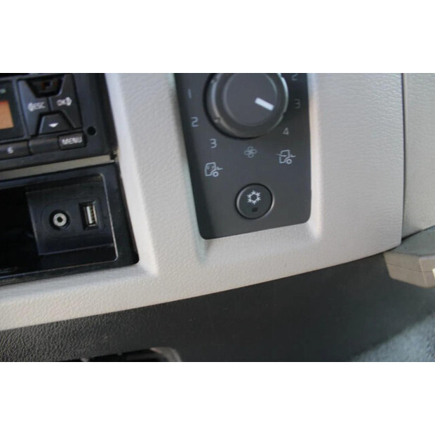 2017 Volvo FE-45816606