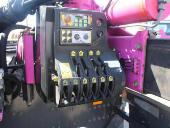 2010-volvo-fm-1428816-45816631