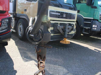 2010-volvo-fm-1428816-45816651