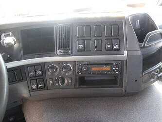 2010-volvo-fm-1428816-45816654