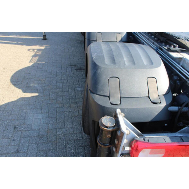 2020 DAF CF-45816765