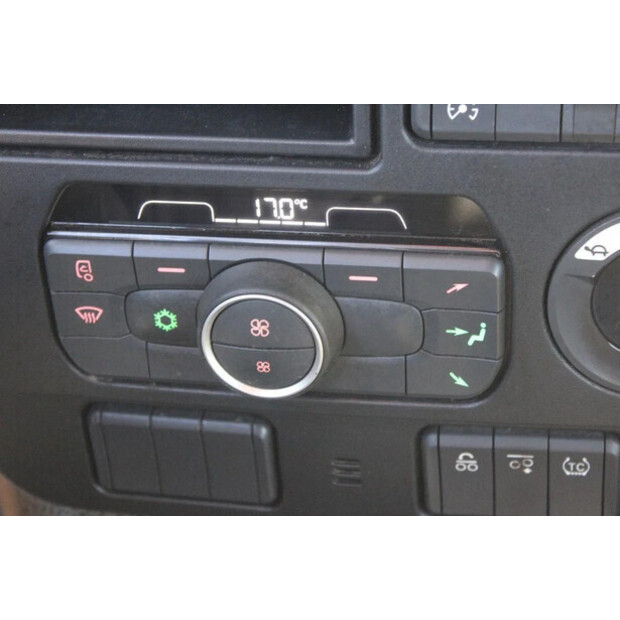 2020 DAF CF-45816783