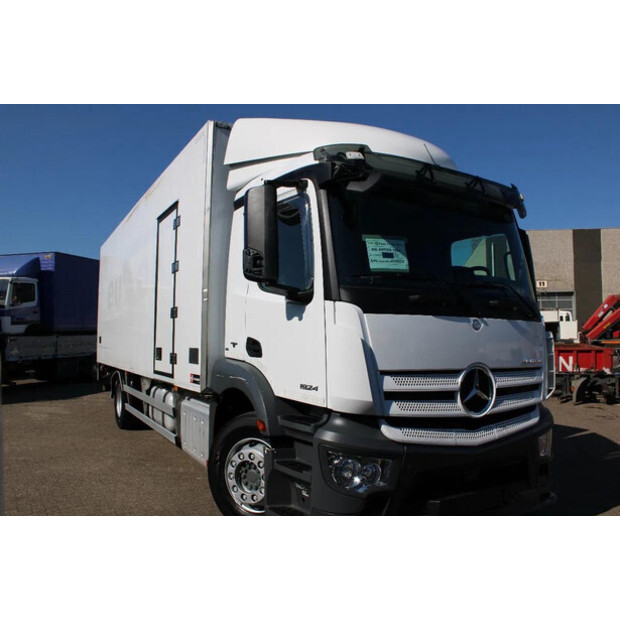 2016 Mercedes-Benz Antos-45816826