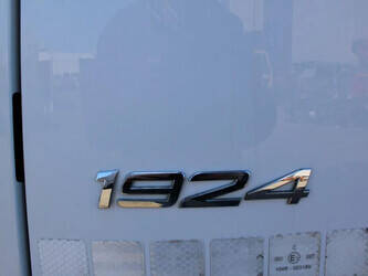 2016-mercedes-benz-antos-1428822-45816838