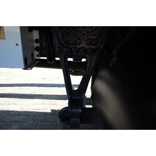 2016 Mercedes-Benz Antos-45816841