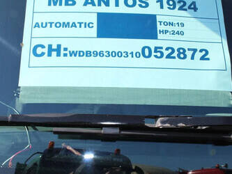 2016-mercedes-benz-antos-1428822-45816851