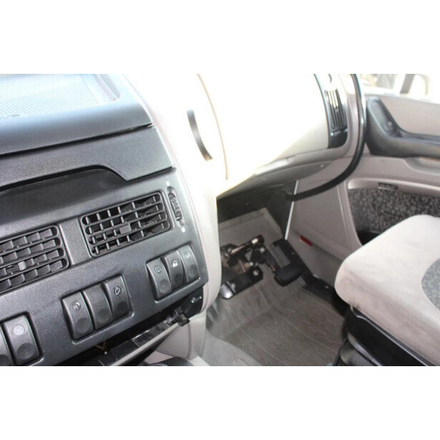 2008 DAF XF105-45816942