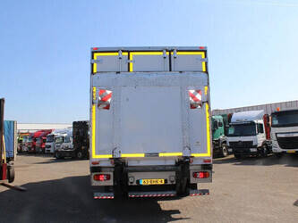 2016-mercedes-benz-antos-1428827-45817001